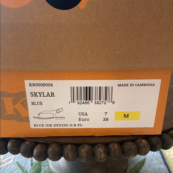 Korks Skylar Blue Denim Thong Sandals 
Size 7 - Picture 12 of 12